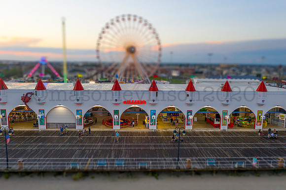 Gillian's Wonderland Pier - Horizontal